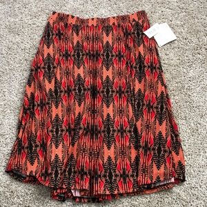 LuLaRoe Large Red & black Geometric Madison skirt